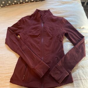 Lululemon define Luon jacket
